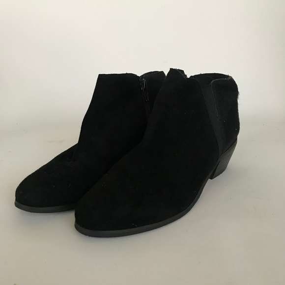 Aldo Black Suede Booties - Picture 4 of 8